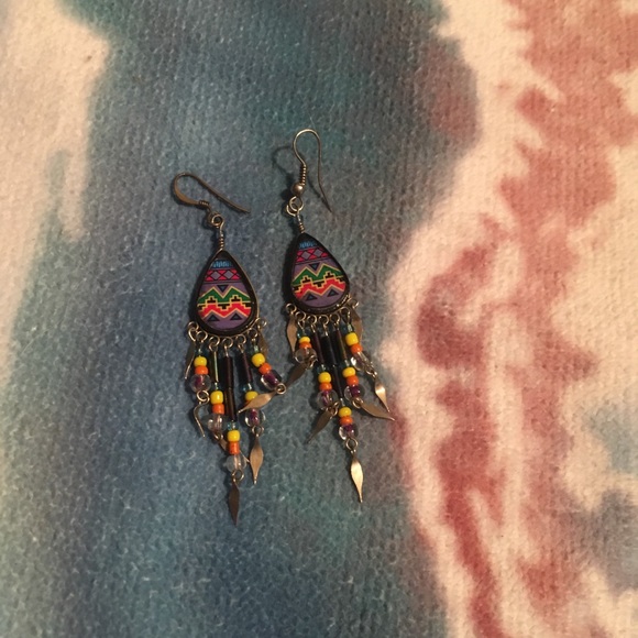 🔴3 for $10 Aztec dangle earrings - Picture 2 of 3